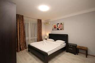 Апартаменты Inn Home Apartments - Pechersk area Киев Апартаменты «Центральные» с 2 спальнями - бульвар Леси Украинки, 1/4-7
